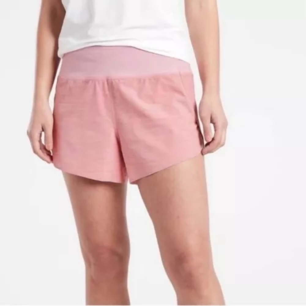 Athleta Womens Run With It Textured 3.5" Shorts Size Large Pink Lined Zip Pocket